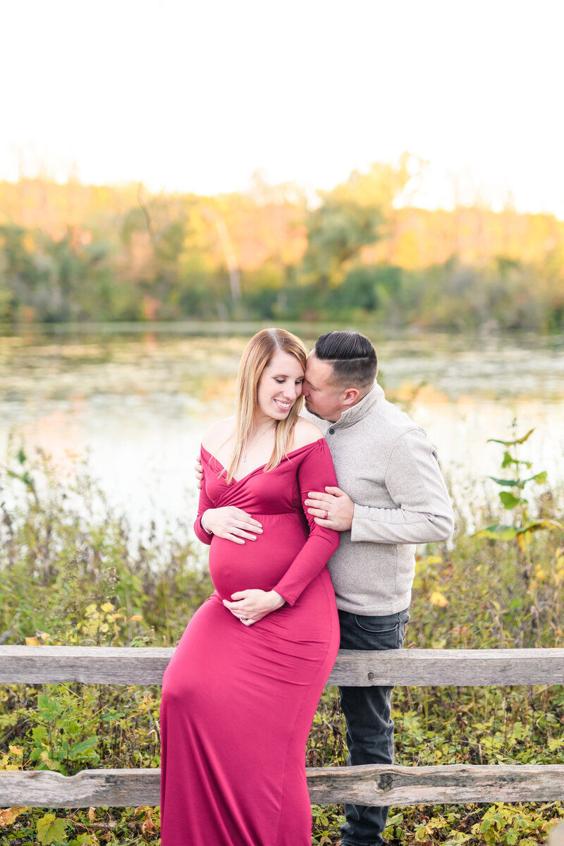 milwaukee-maternity-photos-fall-wehr-nature-center-the-paper-elephant-007
