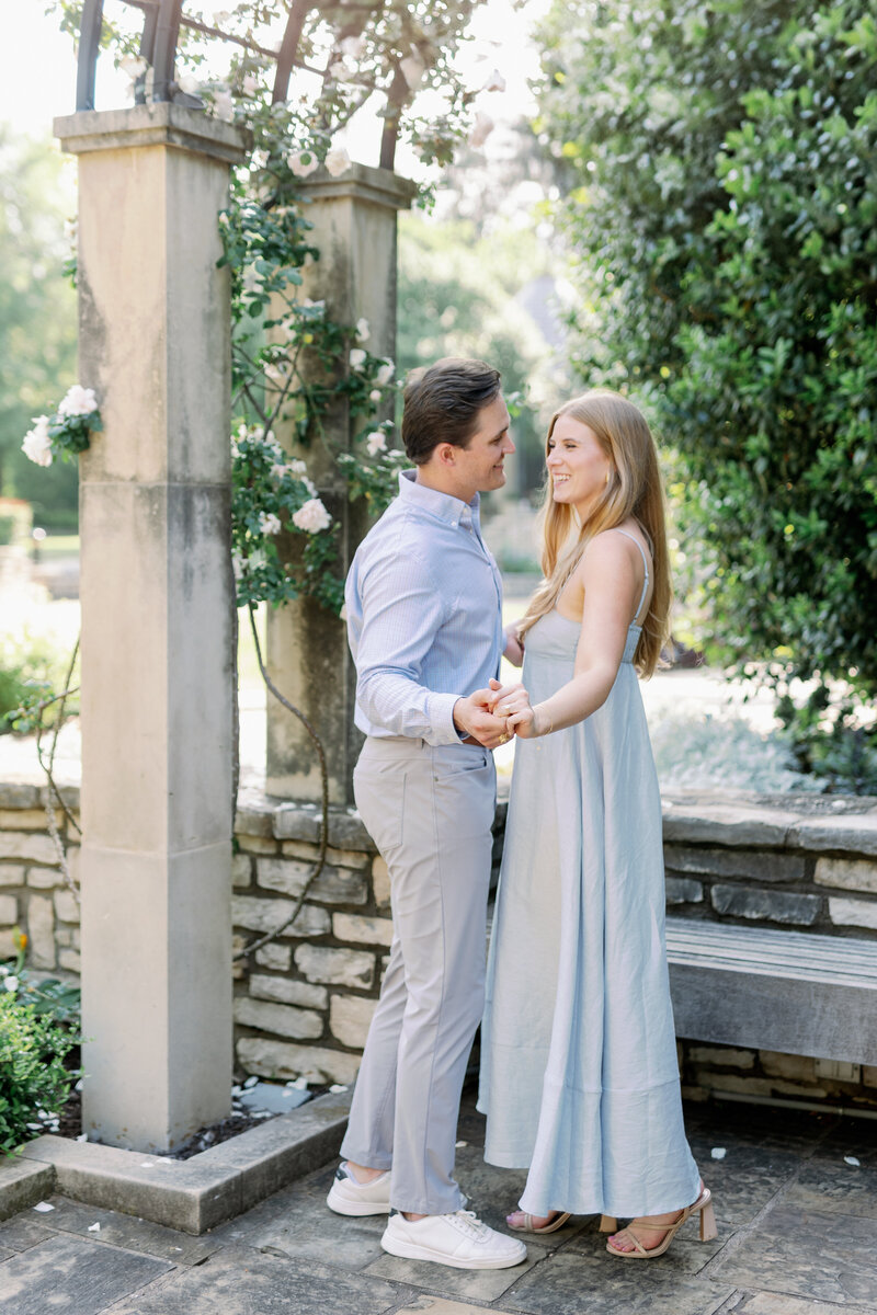 Fort-Worth-Botanic-Gardens-Engagement-Session-Chirstian-Wedding-Photographer-Kortney-Boyett32