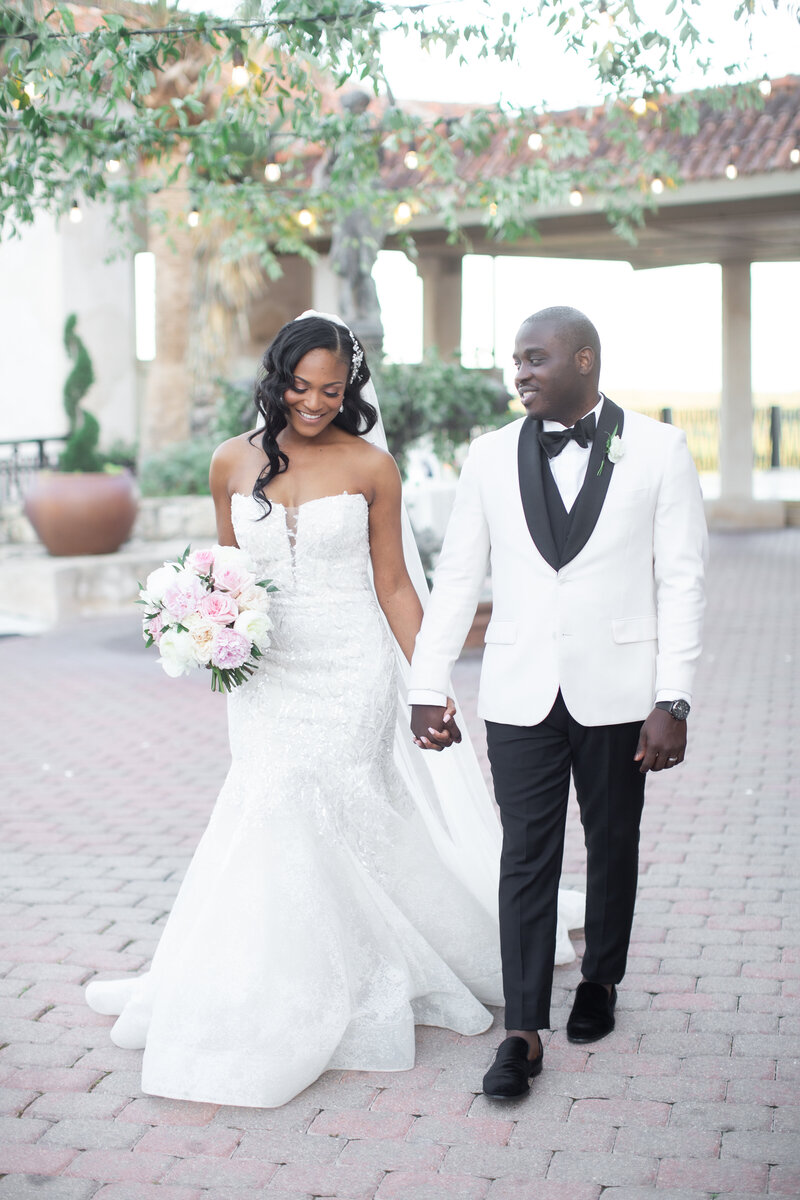Villa Antonia Wedding Portrait in courtyard