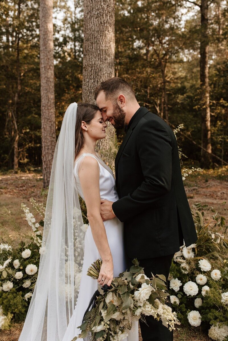 outdoor farmhouse wedding venue charlotte