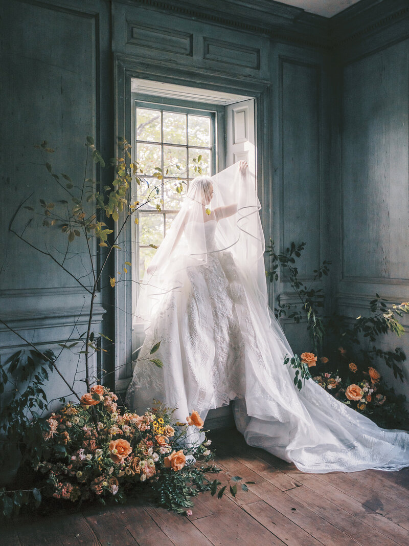 Jenny-Haas-Photography-Luxury-DC-Planner-Prof-Jimmy-Choo-Wedding-Gown-Editorial