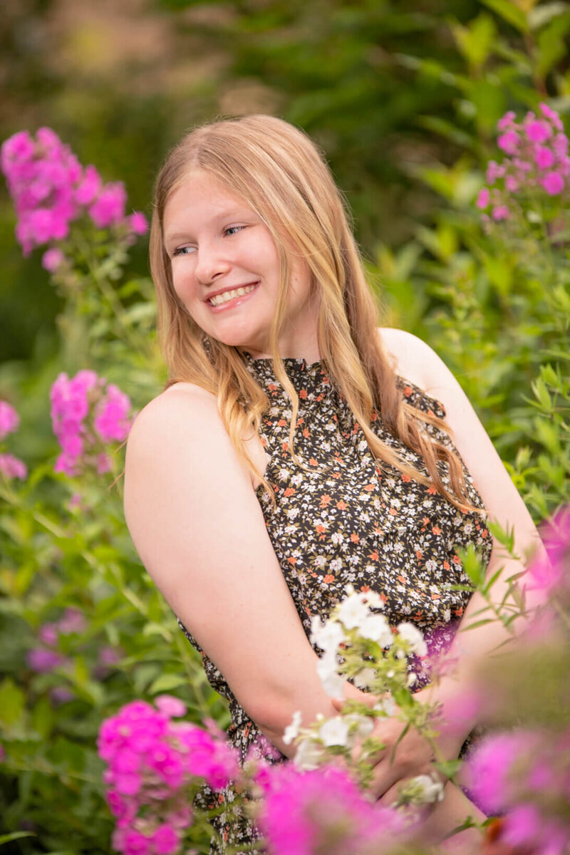 Senior-Pictures-in-Jackson-Wi-56