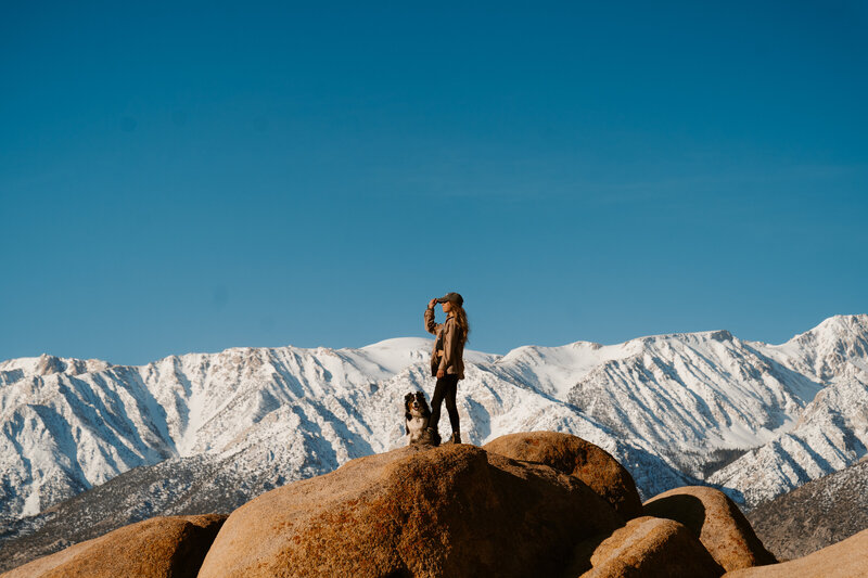 A snowy mountain adventure elopement photographer