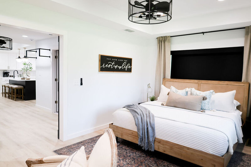 honeymoon suite at wedding venue mount vernon texas