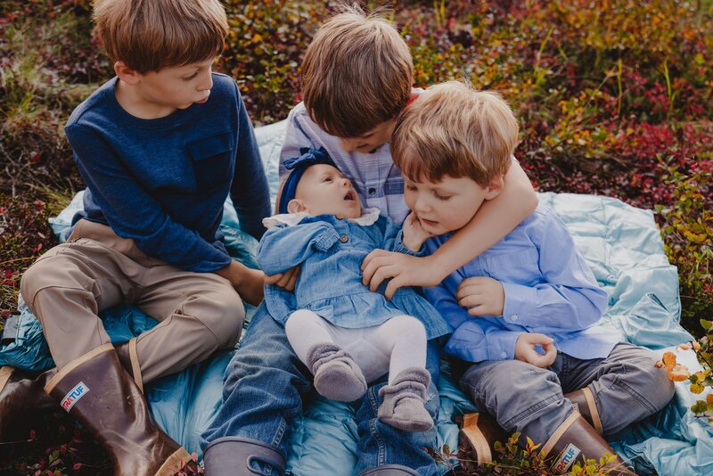 Alaska-Family-Arctic-Valley-D&A_52