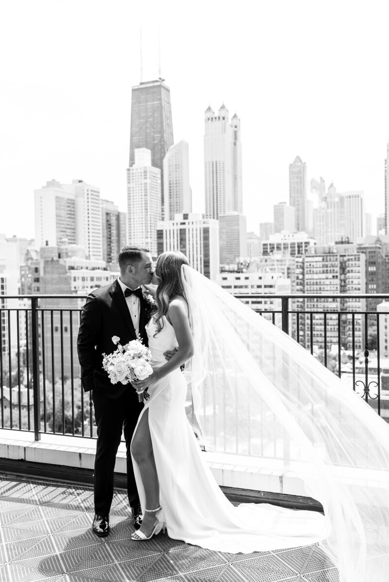 Chicago-IL-Ambassador-Hotel-wedding-3