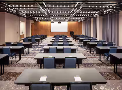 ballroom-classrom-style