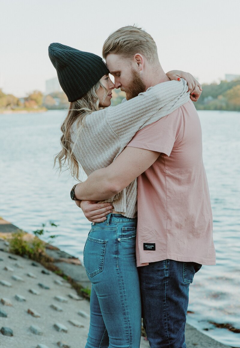 Engagement session in Philadelphia