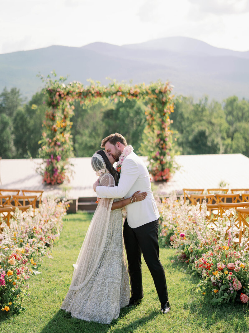 Luxury colorful weddings with florals in Vermont Mountains