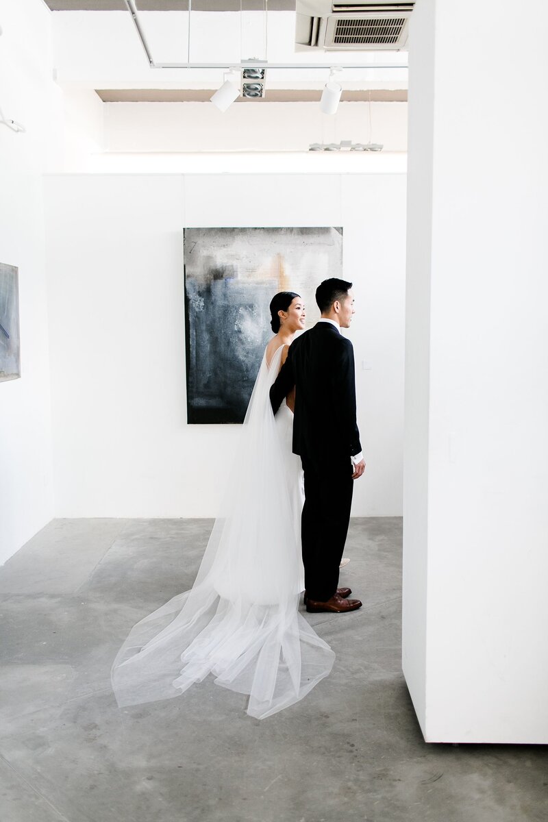 232Singapore Modern Art Gallery Wedding Editorial Photography_MARITHA MAE