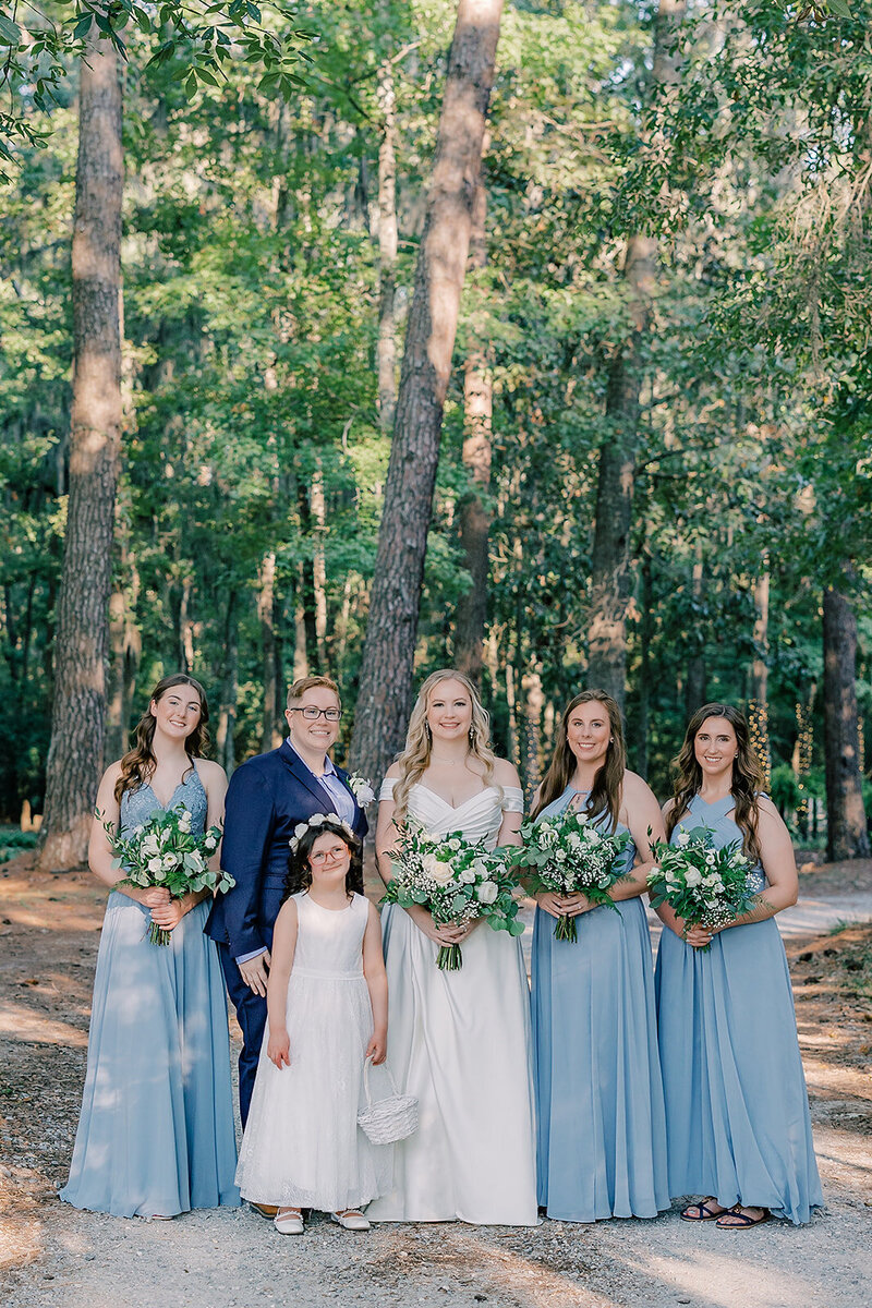 wedding bride and groom savannah georgia bridesmaids bouquets