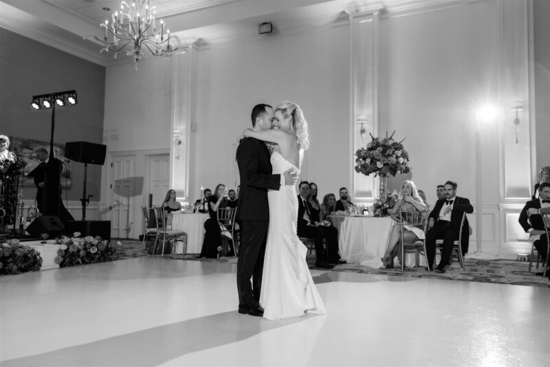 Wedding reception at the country club of Orlando by orlando wedding photographer 