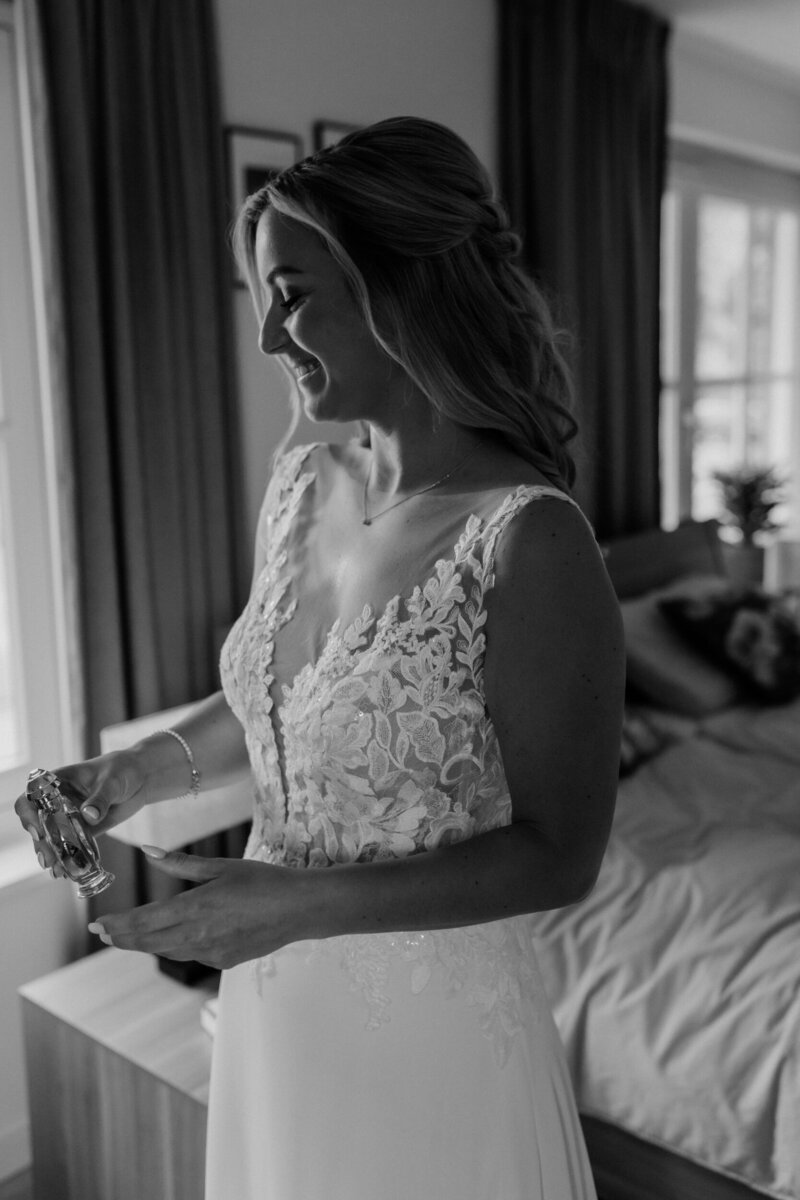 Gettingready&firstlook-71