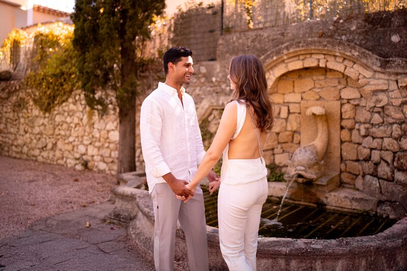 aix_en_provence_engagement_photoshoot_couple