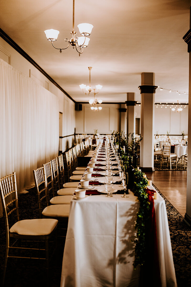Gabriel-Ballroom-head-table-1