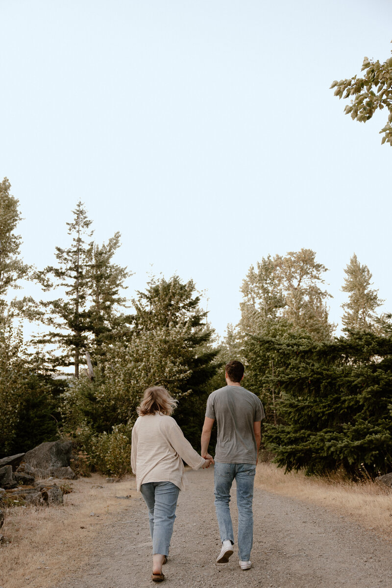 Columbia-River-Gorge-Engagement-Session-123