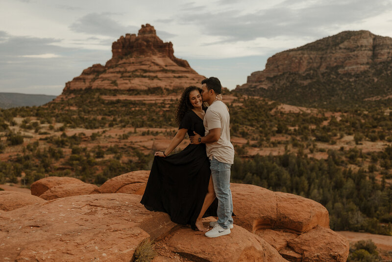 SEDONA-ENGAGEMENT-SESSION-BELL-ROCK-KALIMPHOTOS-219