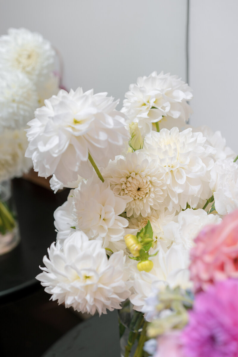 White Flowers Wedding by Estúdyo