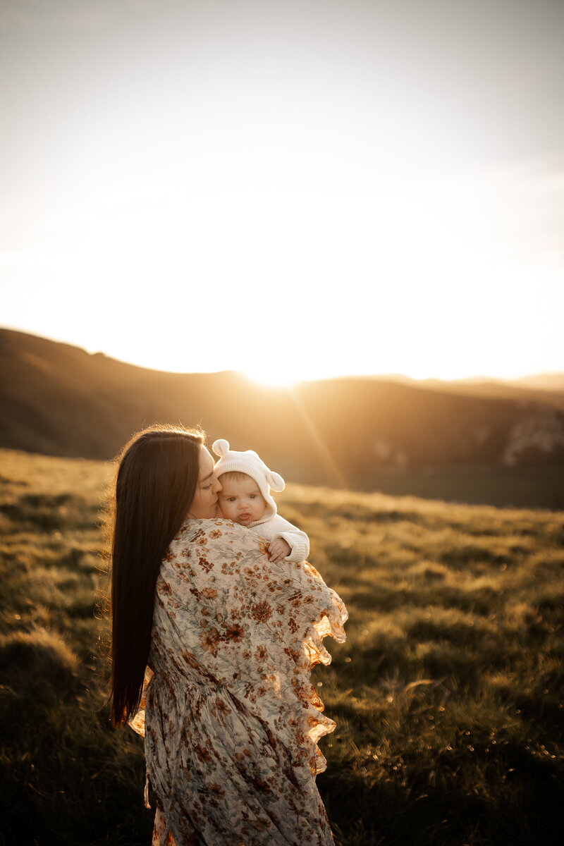 Napier Photographer Photography Hawkes Bay Newborn Family Outdoor Maternity
