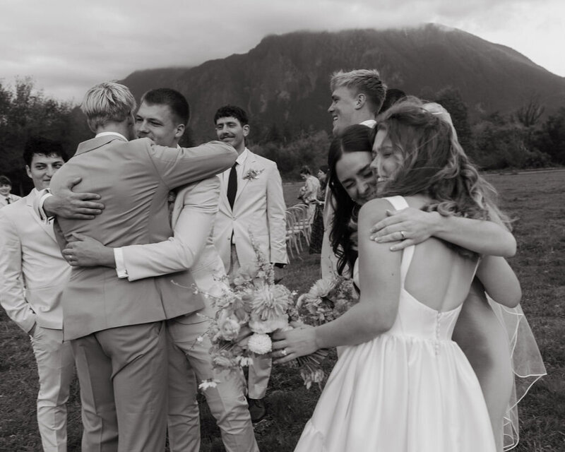 lush-washington-backyard-wedding-published-1