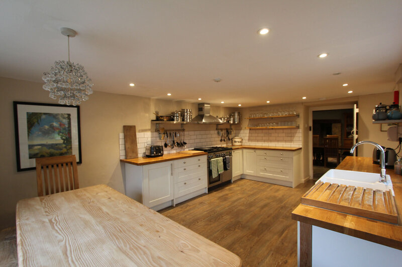 MFH_Kitchen_4308_2000_w01