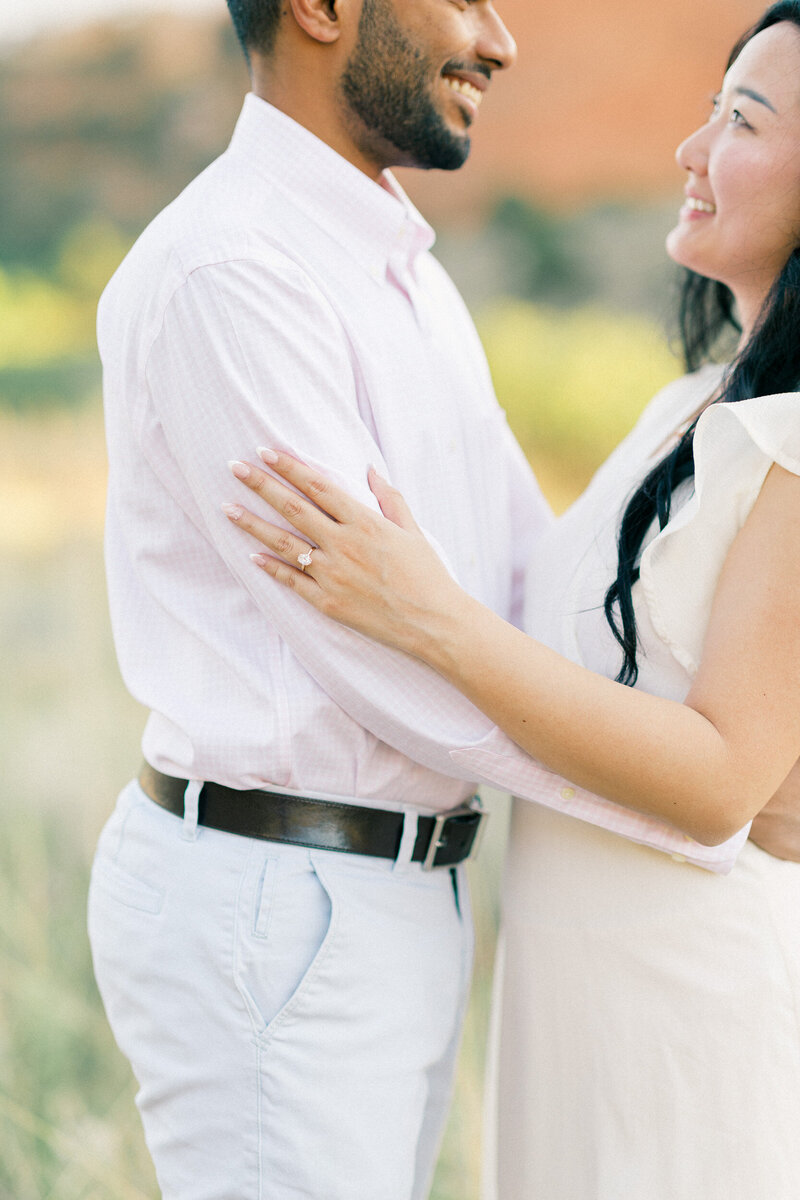 Garden-Of-The-Gods-Engagement-Photos-2