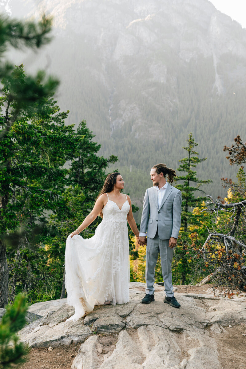 Diablo-Lake-North-Cascades-National-Park-elopement-2
