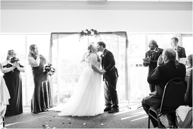 AUTUMN MINNESOTA WEDDING - KENDRA LAUCK PHOTOGRAPHY_0074