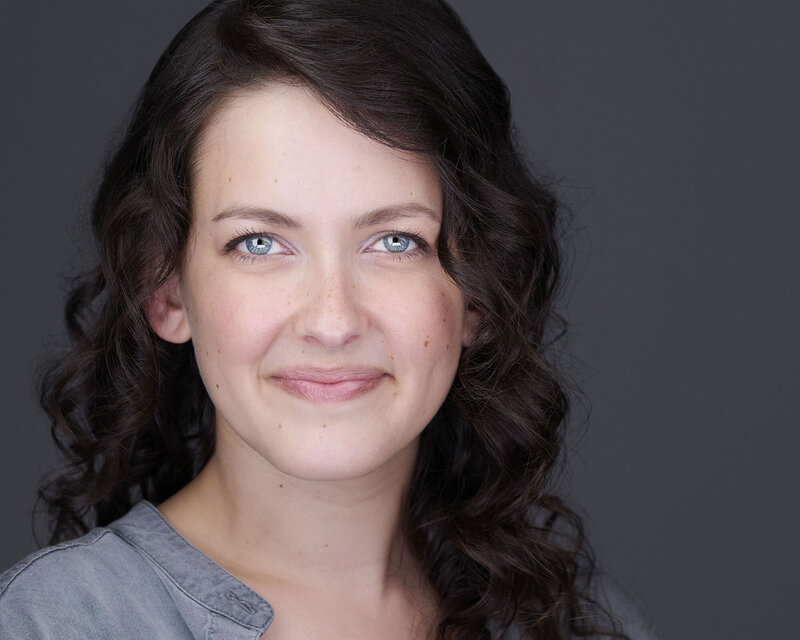 Laura headshot- JonelleMaria The Headshot Crew copy