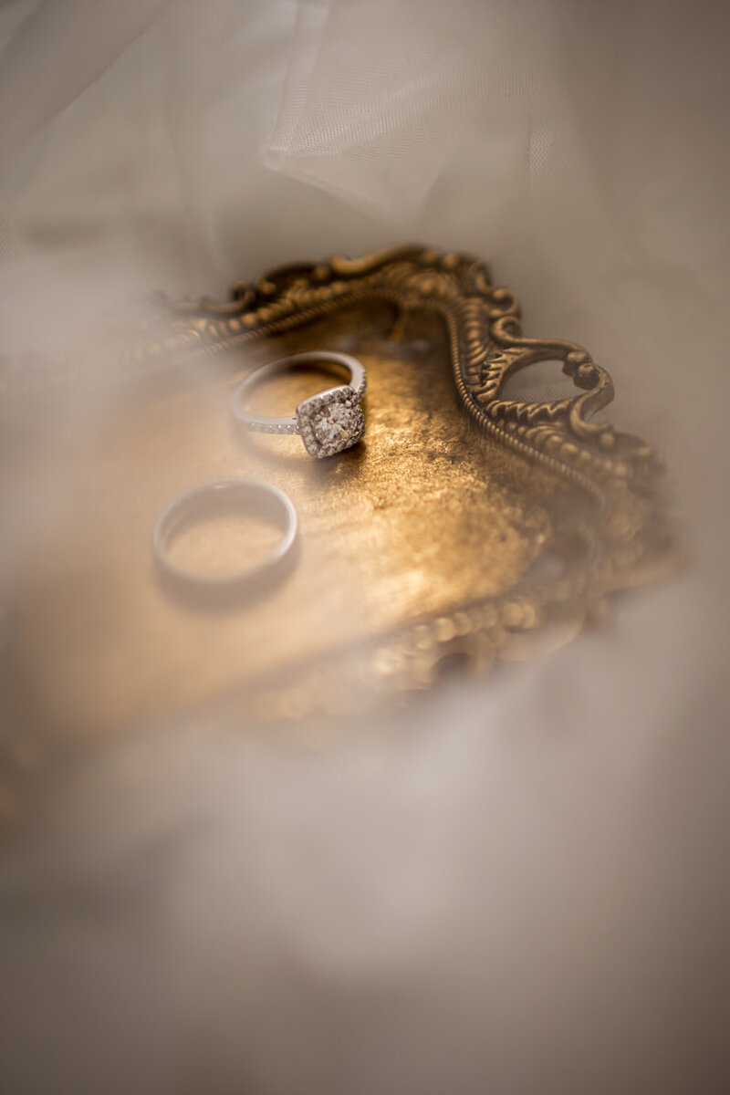 wedding-rings-under-veil