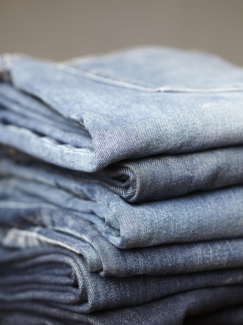 blue-jeans-fabric-details