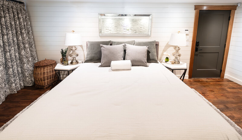 PALISADES SPA SUITE 15