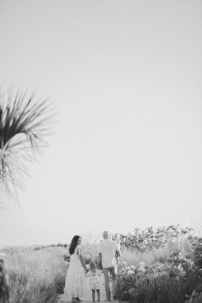 SiestaKeysFloridaKingFam-DI--25