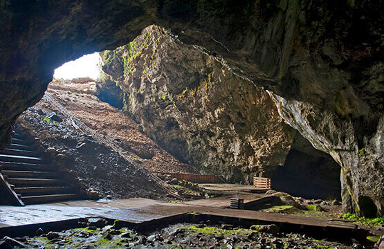 skoulas_1558_caves-ideonantron_555x360