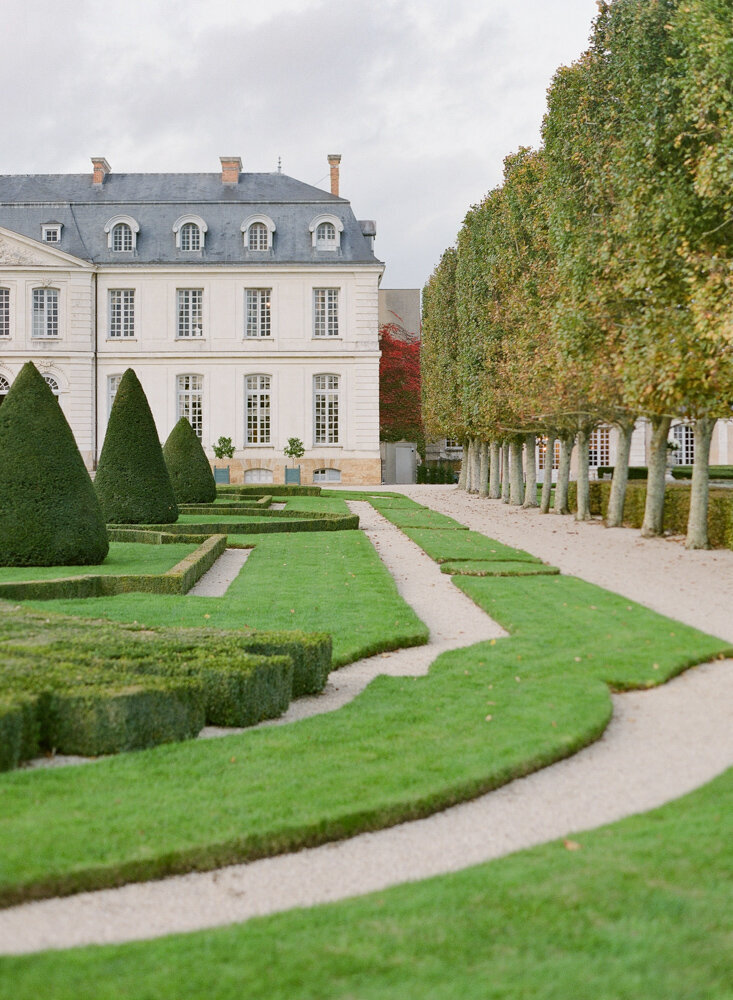 Molly-Carr-Photography-Chateau-Grand-Luce-Wedding-Landscape-33