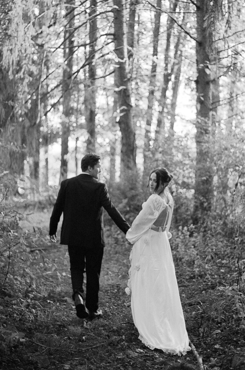 Wedding Photograph at Historic White Oak Wedding Venue in Cincinnati