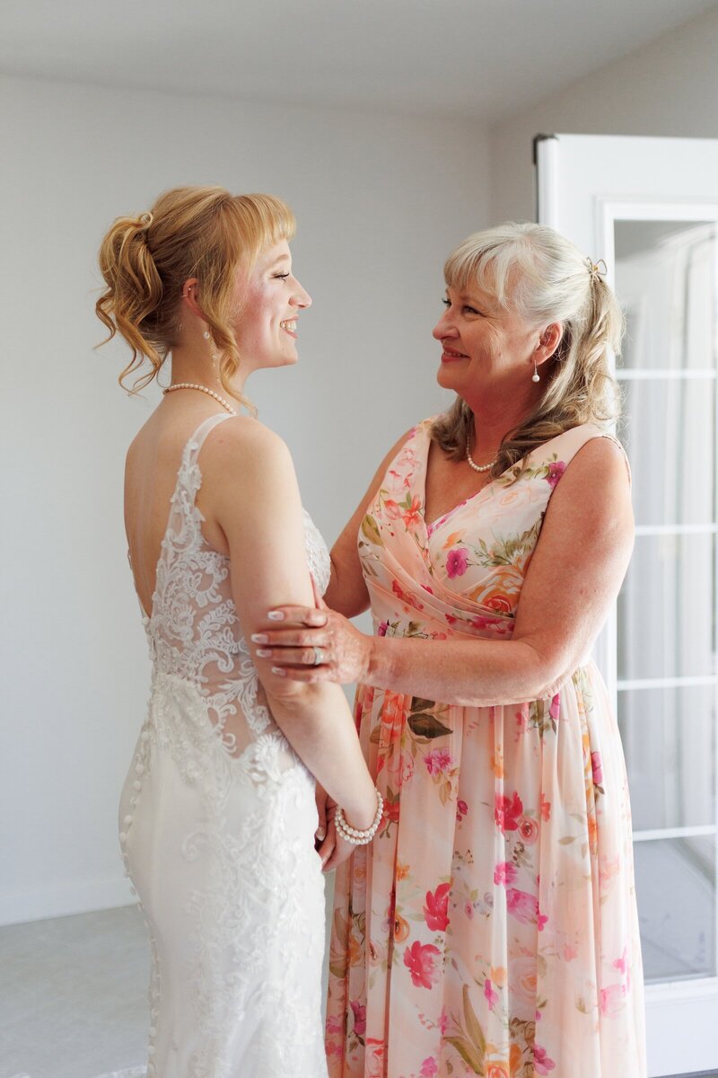 Luke & Madeline - Leavenworth, WA - Wedding Photography-9