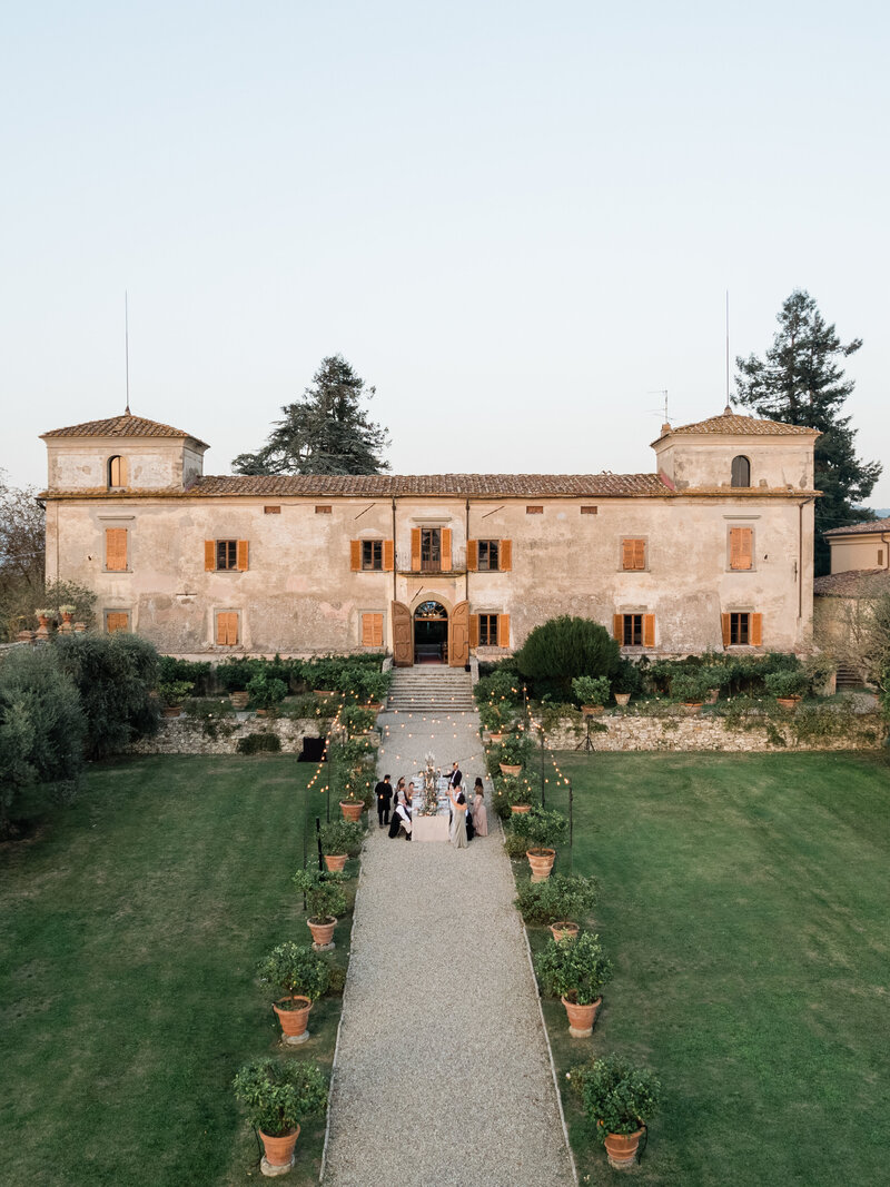 Destination luxury wedding photographer in Tuscany