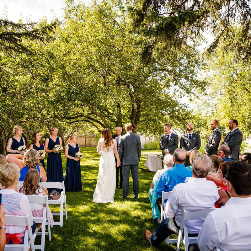 This stunning wedding ceremony at Rouge Restaurant in Calgary was beautifully captured by top Calgary wedding photographer Geoff Wilkings, highlighting the elegance of this charming venue.