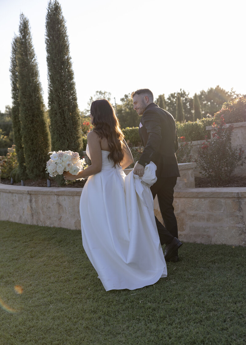 Iconic luxury photography during a wedding at the iconic Beverly Hills Hotel in New York City.