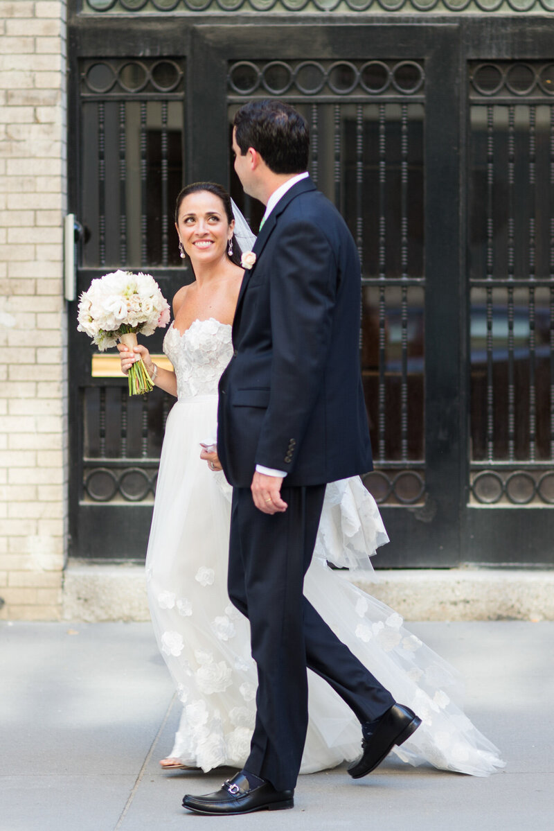 cipriani-wall-st-nyc-luxury-weddings-photography-images-by-berit-1284