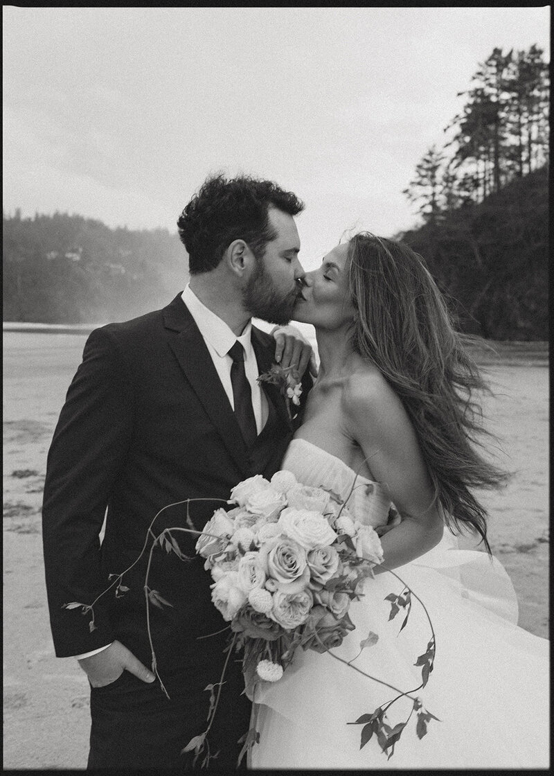 Emily-Noelle-Photo-Wedding-Photos-Neskowin-Oregon-08916_websize