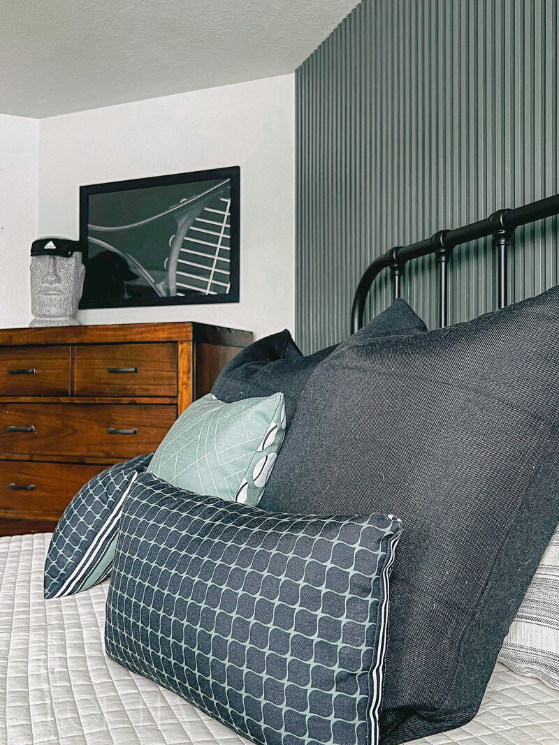 Teen-Boys-Tennis-Bedroom-Slat-Feature-Wall-Colorado-Green-28