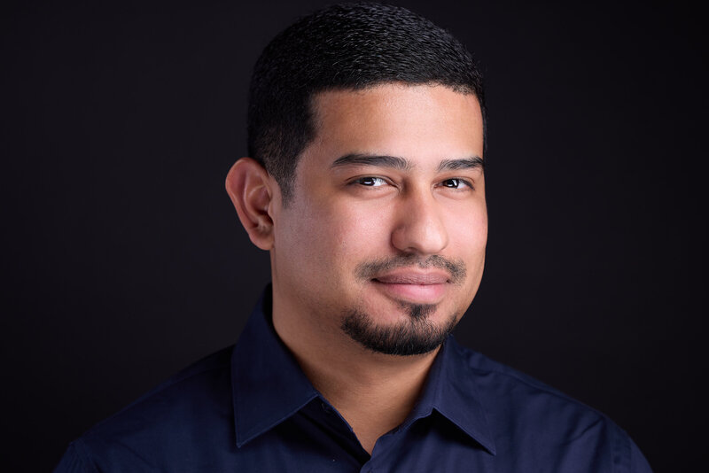 Modern business headshots for LinkedIn profile