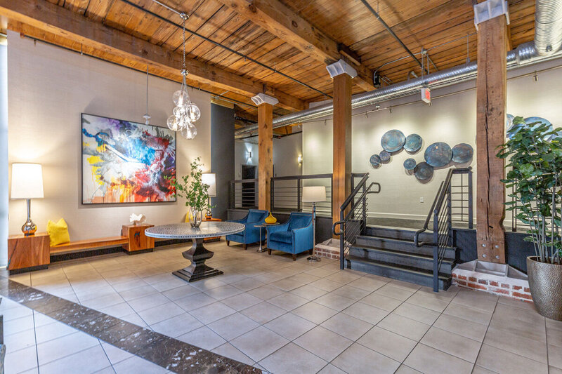 Rocketts Landing lobby 1