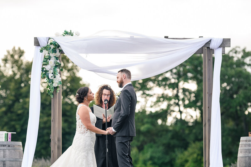 farmin-bettys-wedding-wisconsin-the-paper-elephant-0085