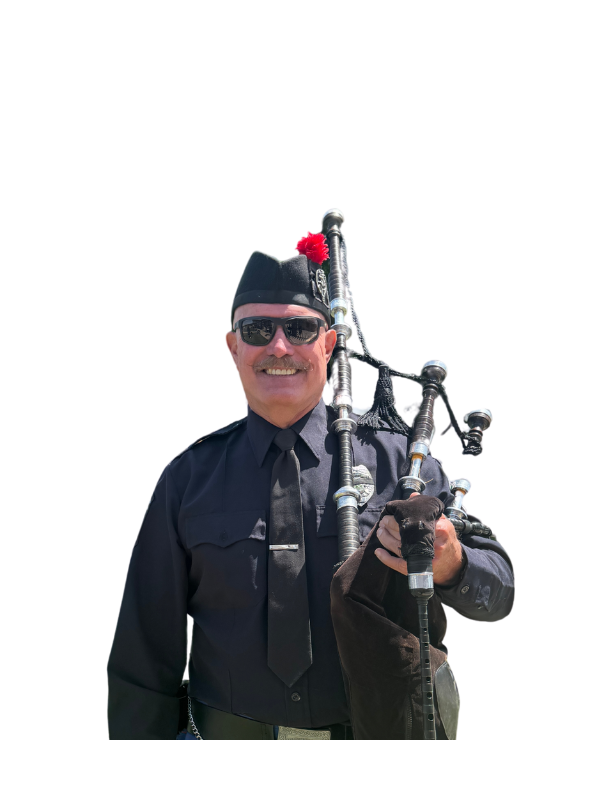 Ken Munsey, piper for Local 935 Pipes and Drums, sunglasses locked in, pipes tuned (more or less).