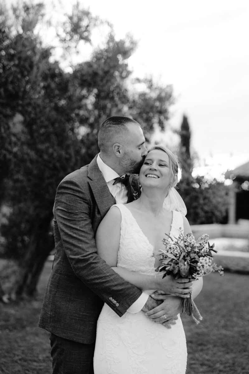 wedding photographer grignan victoria le petit-59