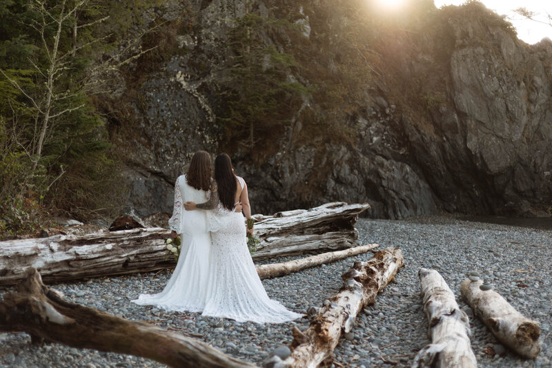 Pacific Northwest Elopement Photographer