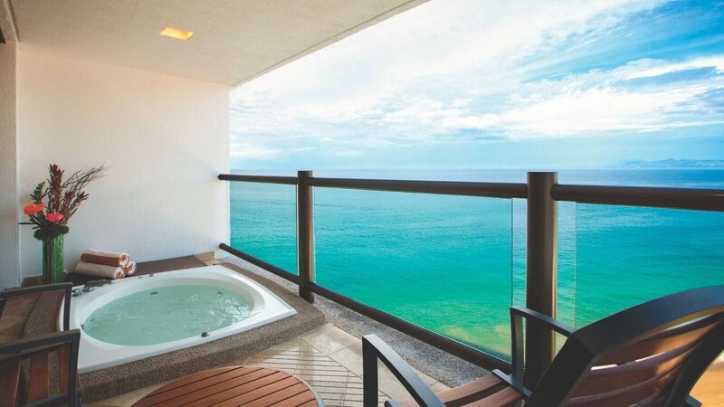 hyatt-ziva-puerto-vallarta-p095-ziva-club-ov-suite-hot-tub-dble-16x9-adapt-1280-720_orig